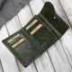 Дамски кожен портфейл малък тъмнозелен кроко в хоризонтална ориентация с RFID Paolo Peruzzi T-135-GR