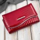 Portfel damski skórzany lakierowany z roślinnym wzorem czerwony SP-24-RD